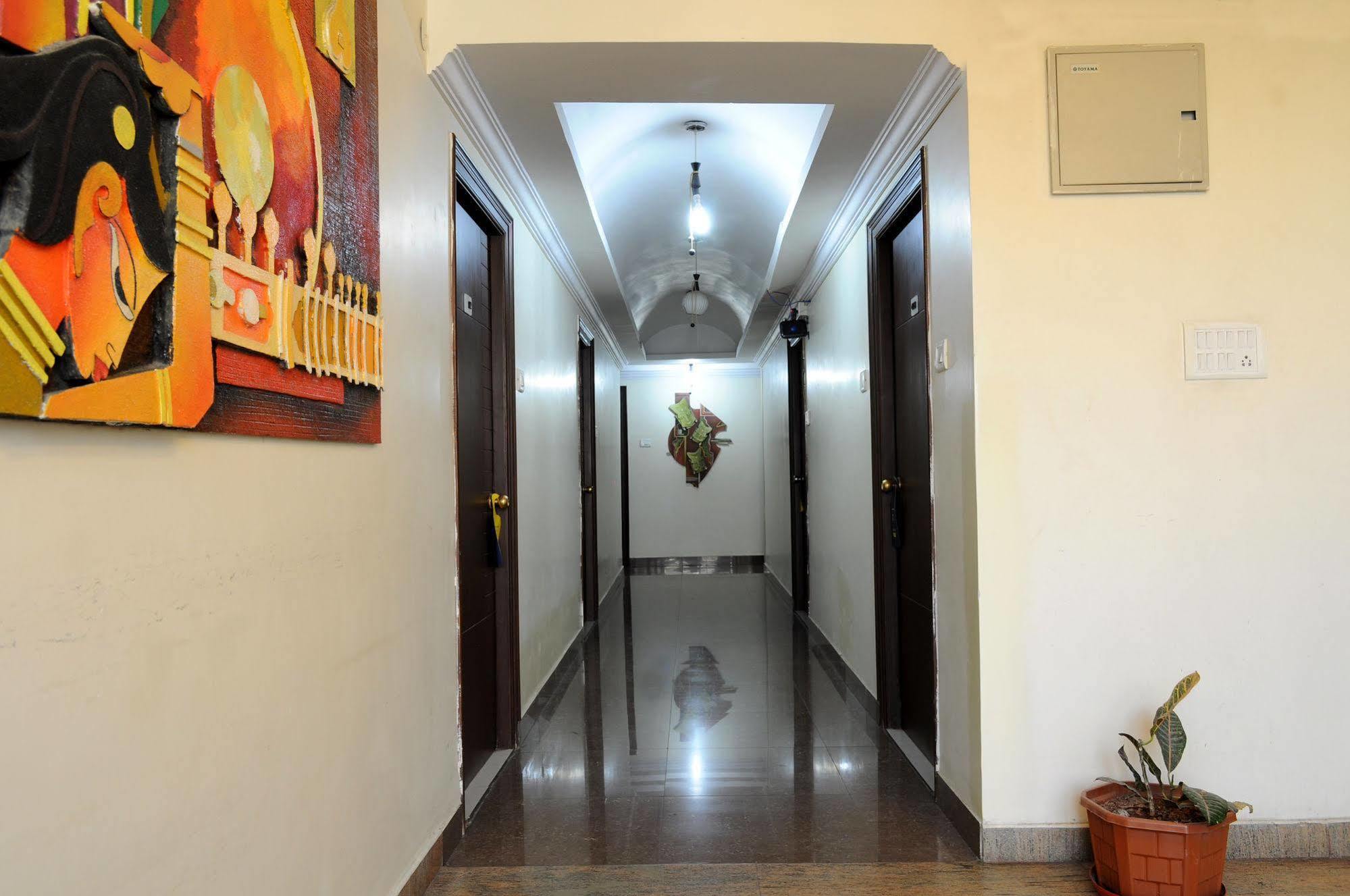 Oyo 17375 My Place Kondapur Hicc Hyderabad Exterior photo